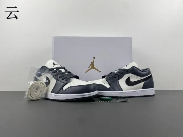 Nike Air Jordan 1 Low Blanc Gris Foncé Noir Lifestyle Sneakers 13