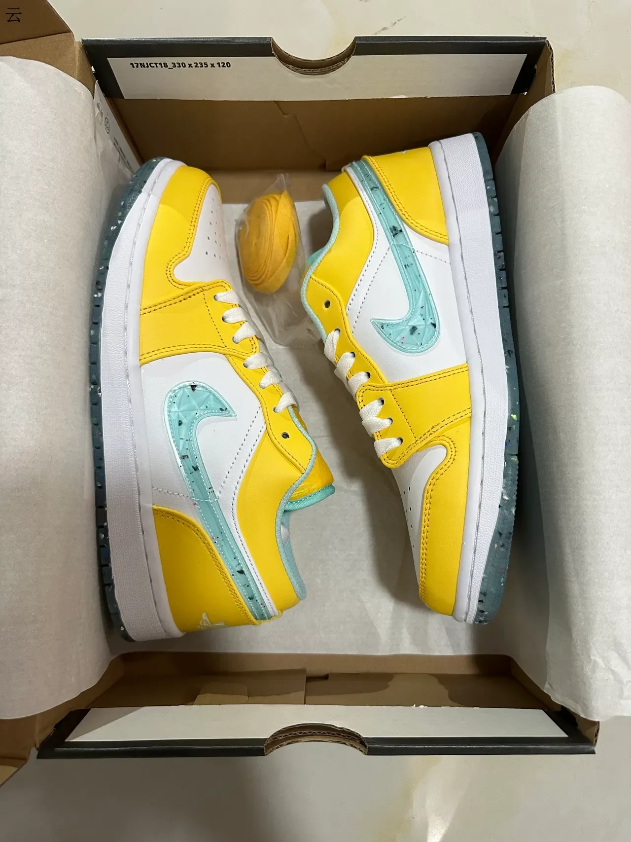 Nike Air Jordan 1 Low Yellow White Aqua Speckled Lifestyle Sneakers 8