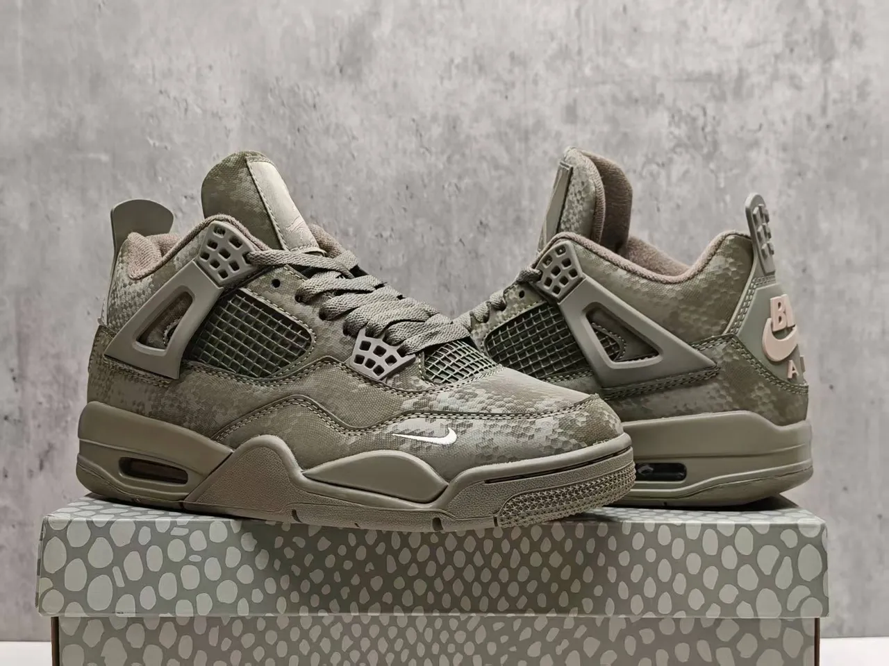 Nike Air Jordan 4 Olive Snake-Print Basketball Shoes 5