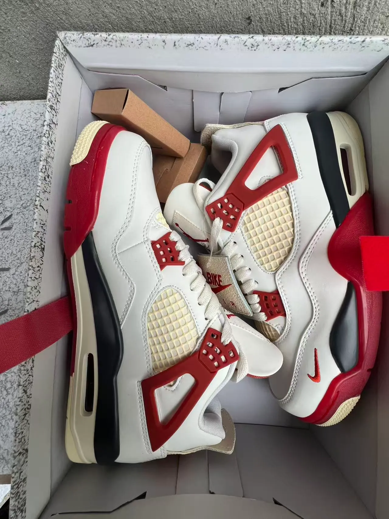Nike Air Jordan 4 White Red Black Basketball Shoes 9