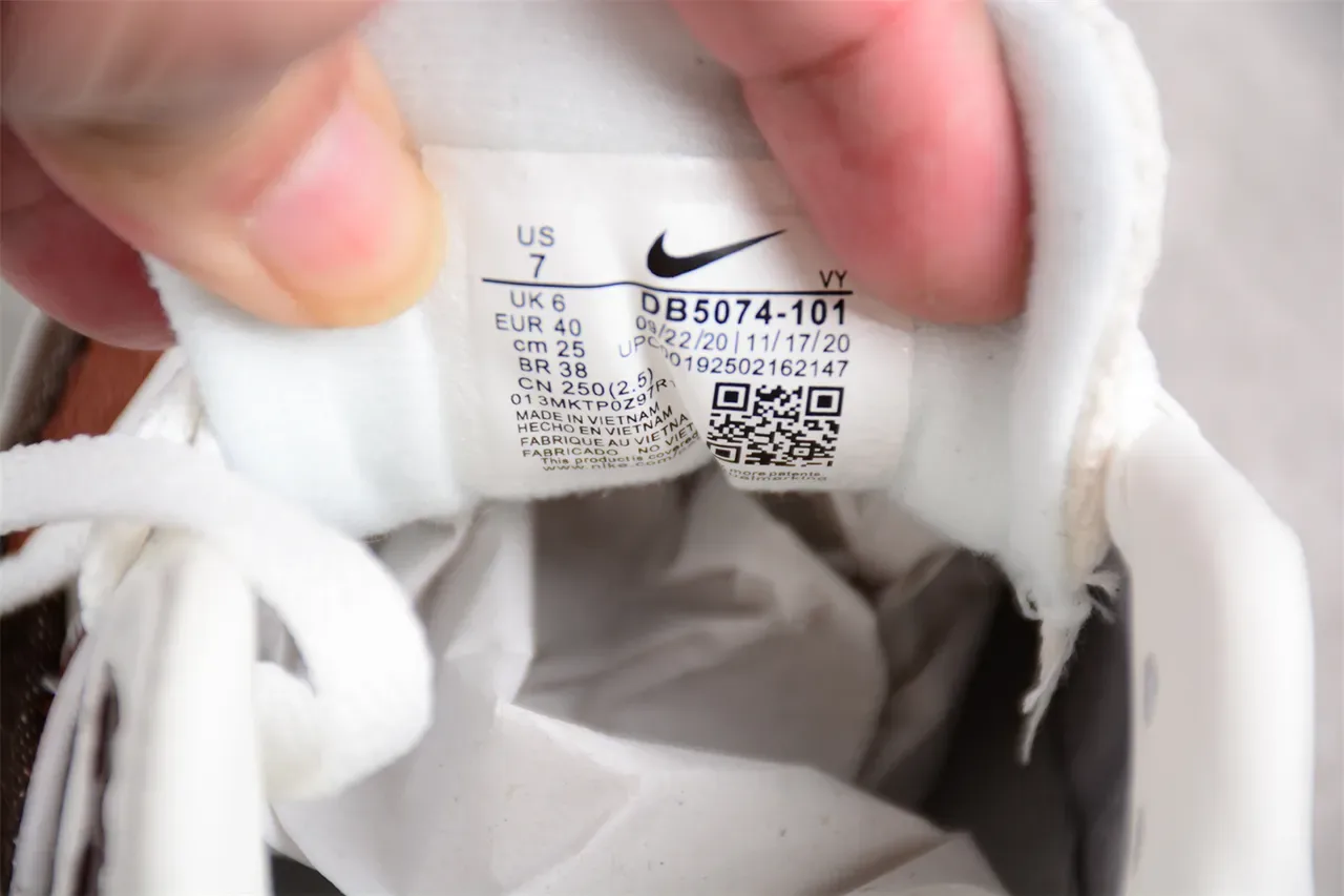 Nike Air Max 1 Brown and White Lifestyle Sneakers 3