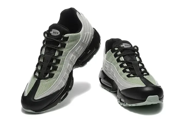 Nike Air Max 95 Gris Clair et Vert Pâle Chaussures Lifestyle 4
