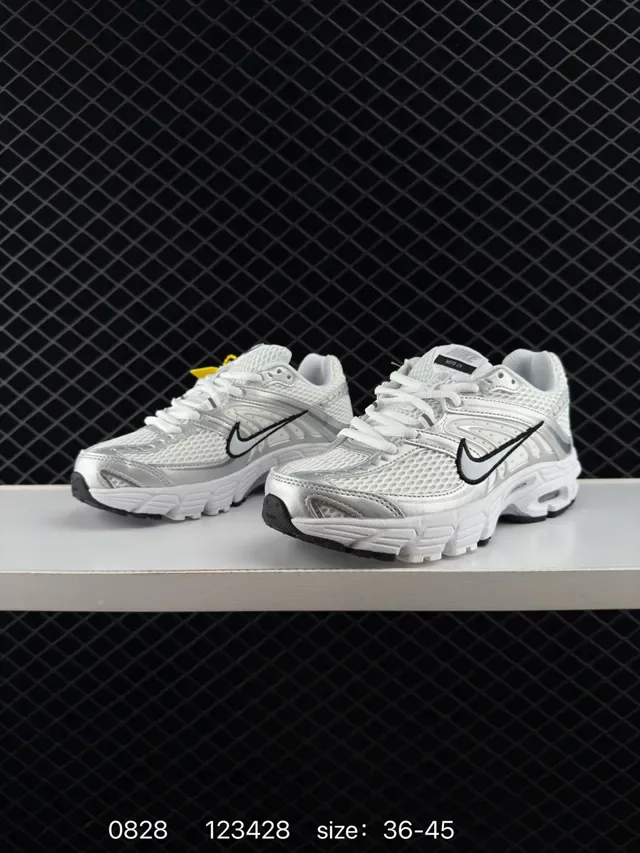 Nike Air Max Moto II White Black Mesh And Synthetic Overlay Upper Lifestyle Sneakers 3