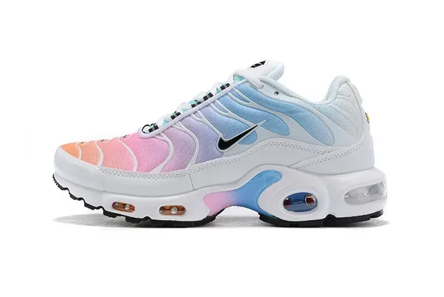 Nike Air Max Plus White and Gray Lifestyle Sneakers 3