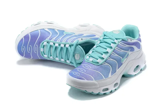 Nike Air Max Plus White and Gray Lifestyle Sneakers 13