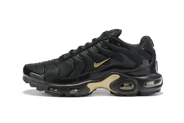 Nike Air Max Plus White and Gray Lifestyle Sneakers 17