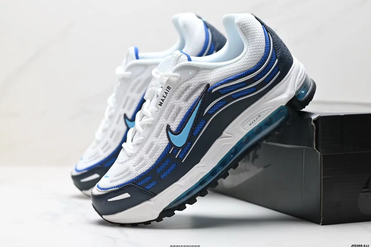 Nike Air Max Plus White Navy Blue Lifestyle Sneakers 9