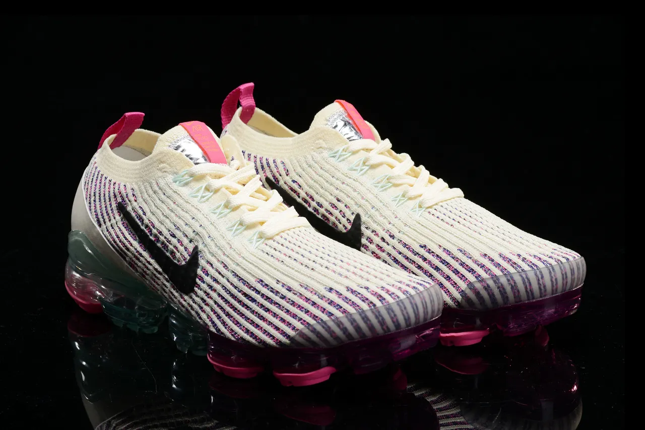 Nike Air VaporMax Beige Pink Flyknit Upper Visible Full-Length Cushioning Lifestyle Sneakers 13