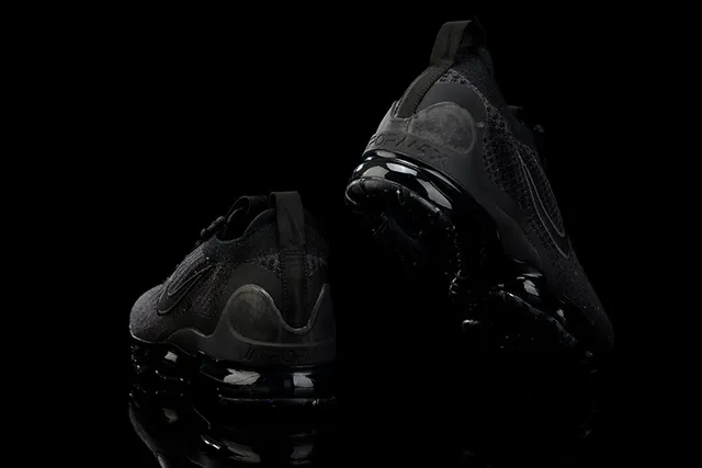 Nike Air VaporMax Black Knit Running Shoes 2