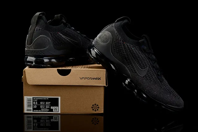 Nike Air VaporMax Black Knit Running Shoes 9
