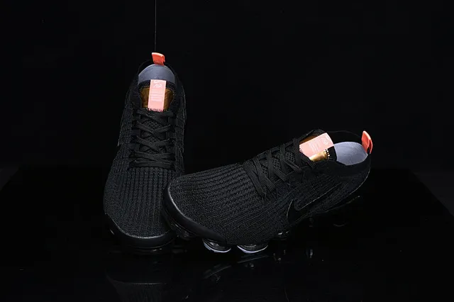 Nike Air VaporMax Noir Orange Or Chaussures de course 8