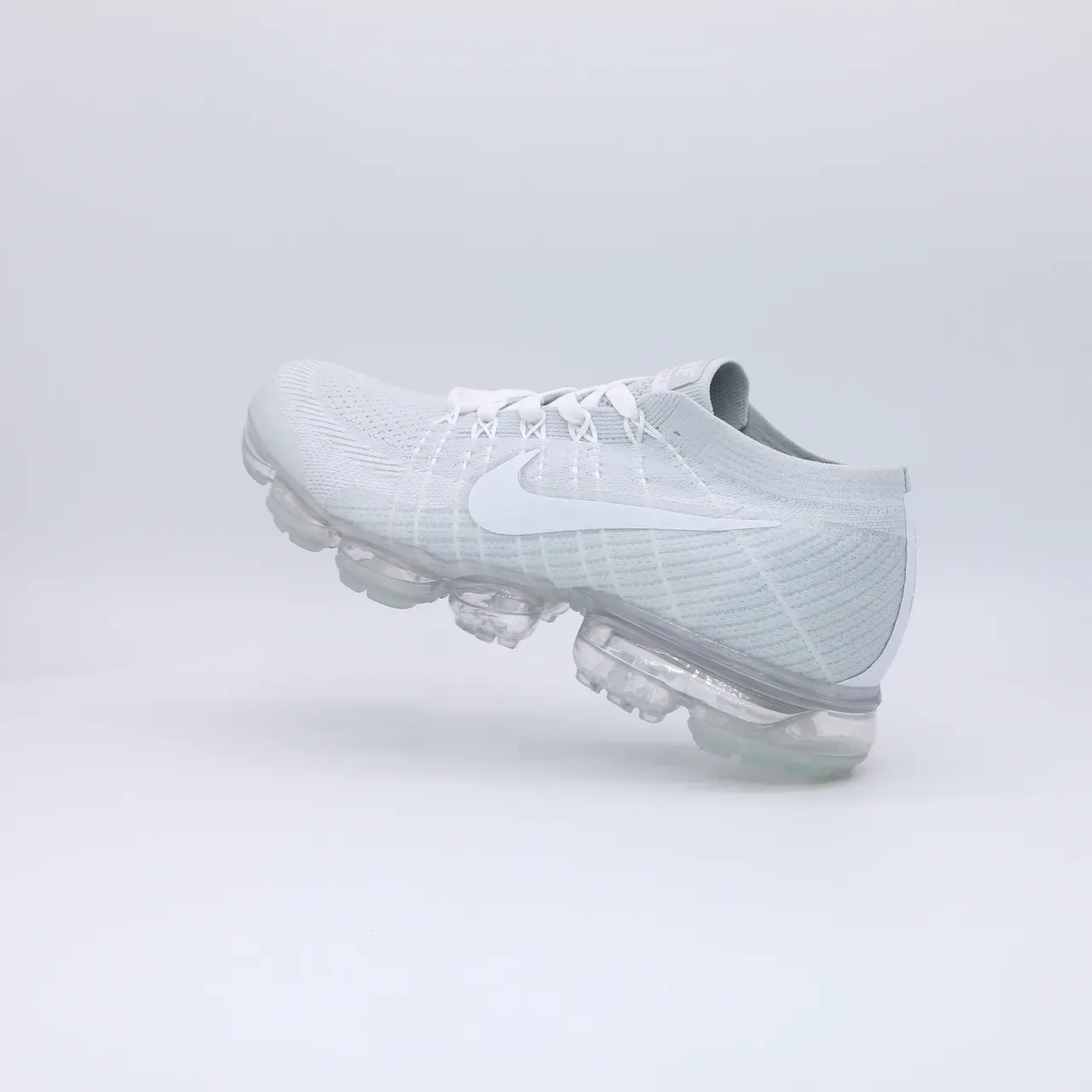 Nike Air VaporMax Flyknit Light Gray Translucent Sole Lifestyle Sneakers 3