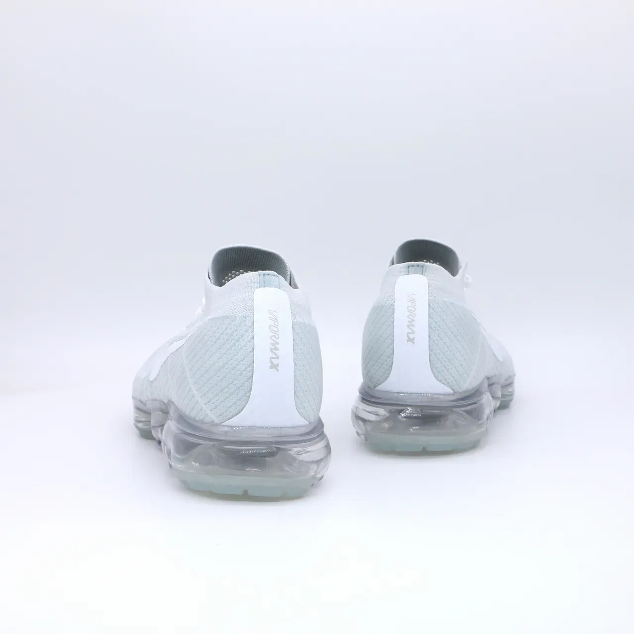 Nike Air VaporMax Flyknit Light Gray Translucent Sole Lifestyle Sneakers 9