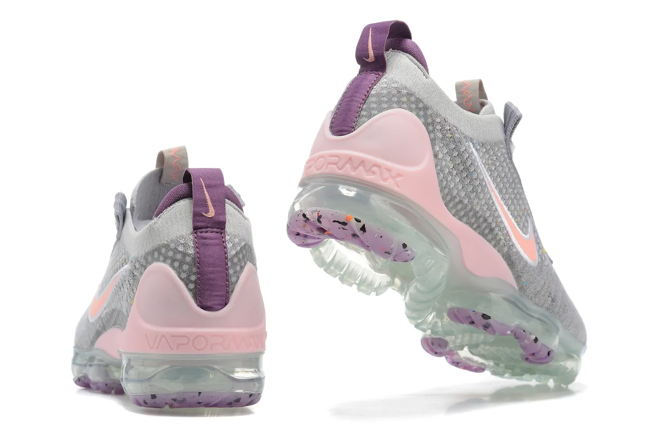 Nike Air VaporMax Flyknit Women's Lifestyle Sneakers 2