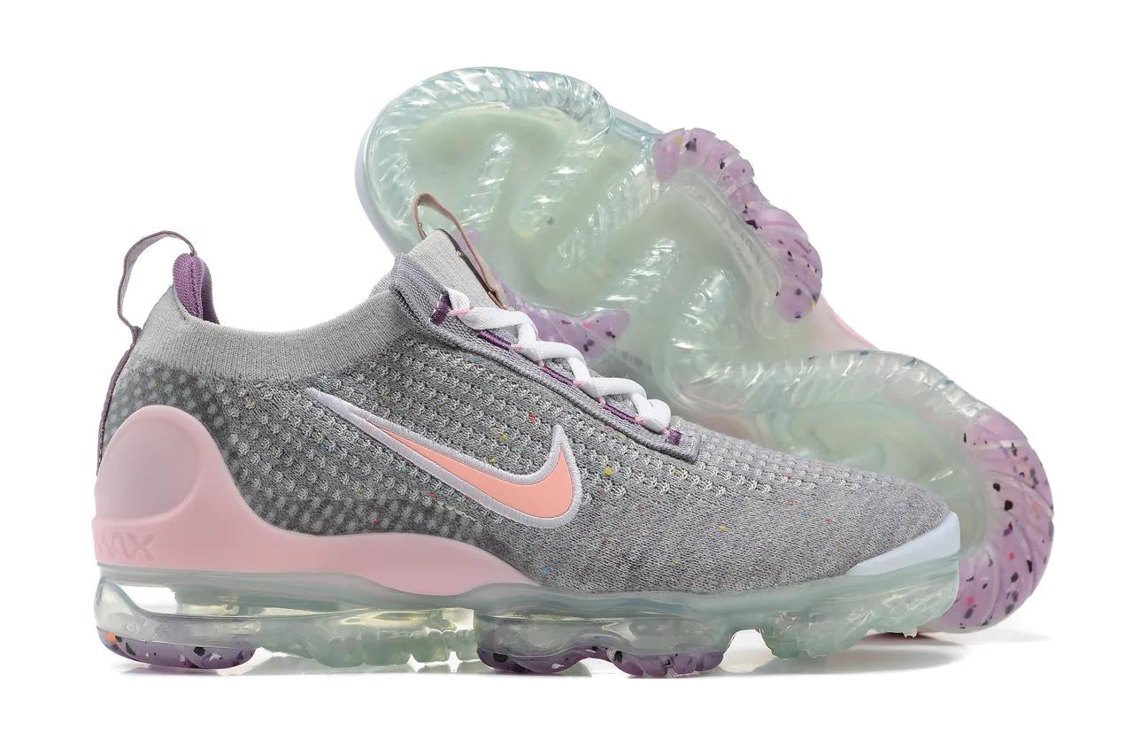 Nike Air VaporMax Flyknit Women's Lifestyle Sneakers 6