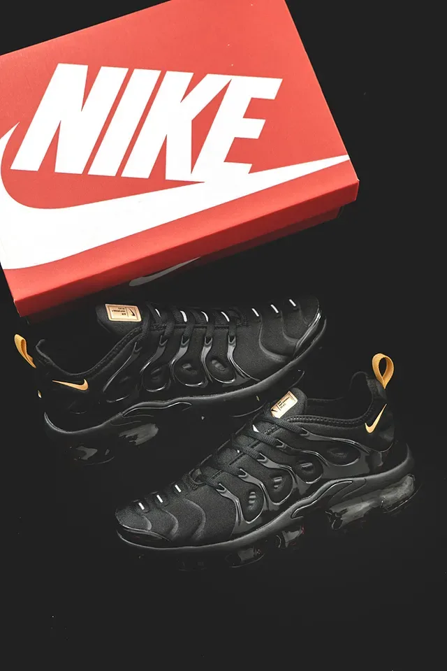Nike Air VaporMax Plus Black Gold Lifestyle Sneakers 6