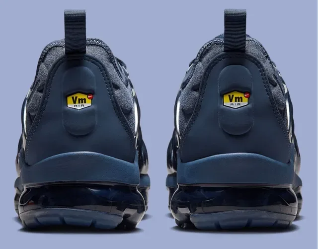 Nike Air VaporMax Plus Dark Navy Lifestyle Sneakers 9