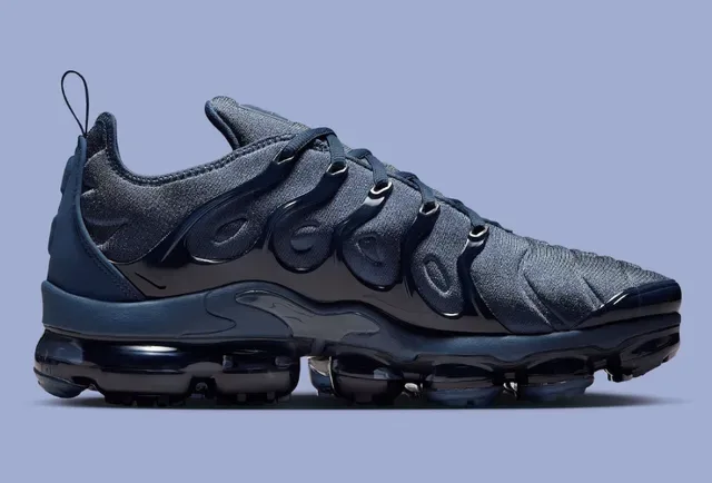 Nike Air VaporMax Plus Dark Navy Lifestyle Sneakers 11