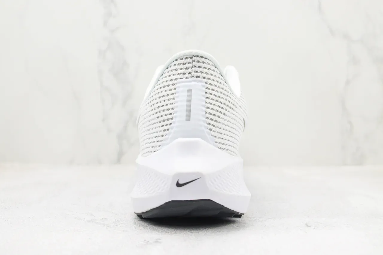 Nike Air Zoom Pegasus 40 Chaussures de Course Blanc Gris 9