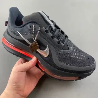 Nike Air Zoom Pegasus काला लाल रनिंग जूते