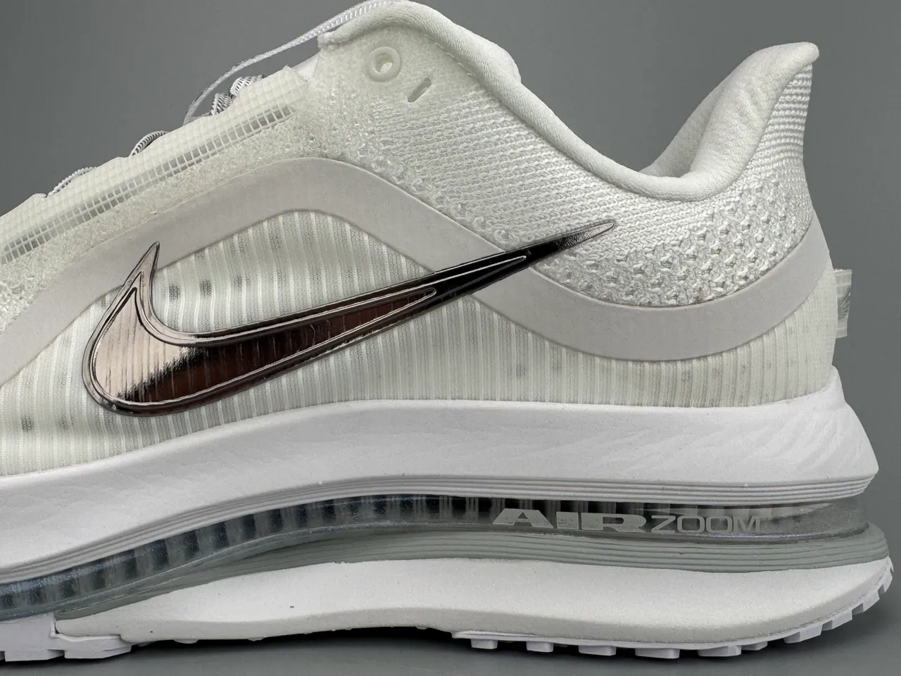Nike Air Zoom Pegasus White Black Engineered Mesh Upper Full-Length Unit Running Shoes 7