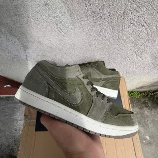 Nike Army Green White Olive Suede Contrast Stitching Lifestyle Sneakers