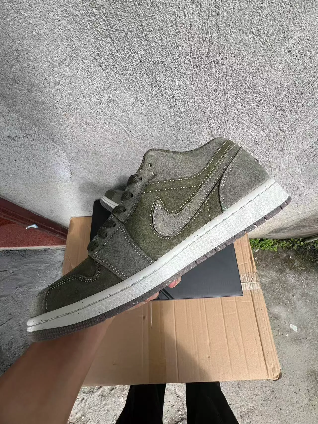 Nike Army Green White Olive Suede Contrast Stitching Lifestyle Sneakers 5