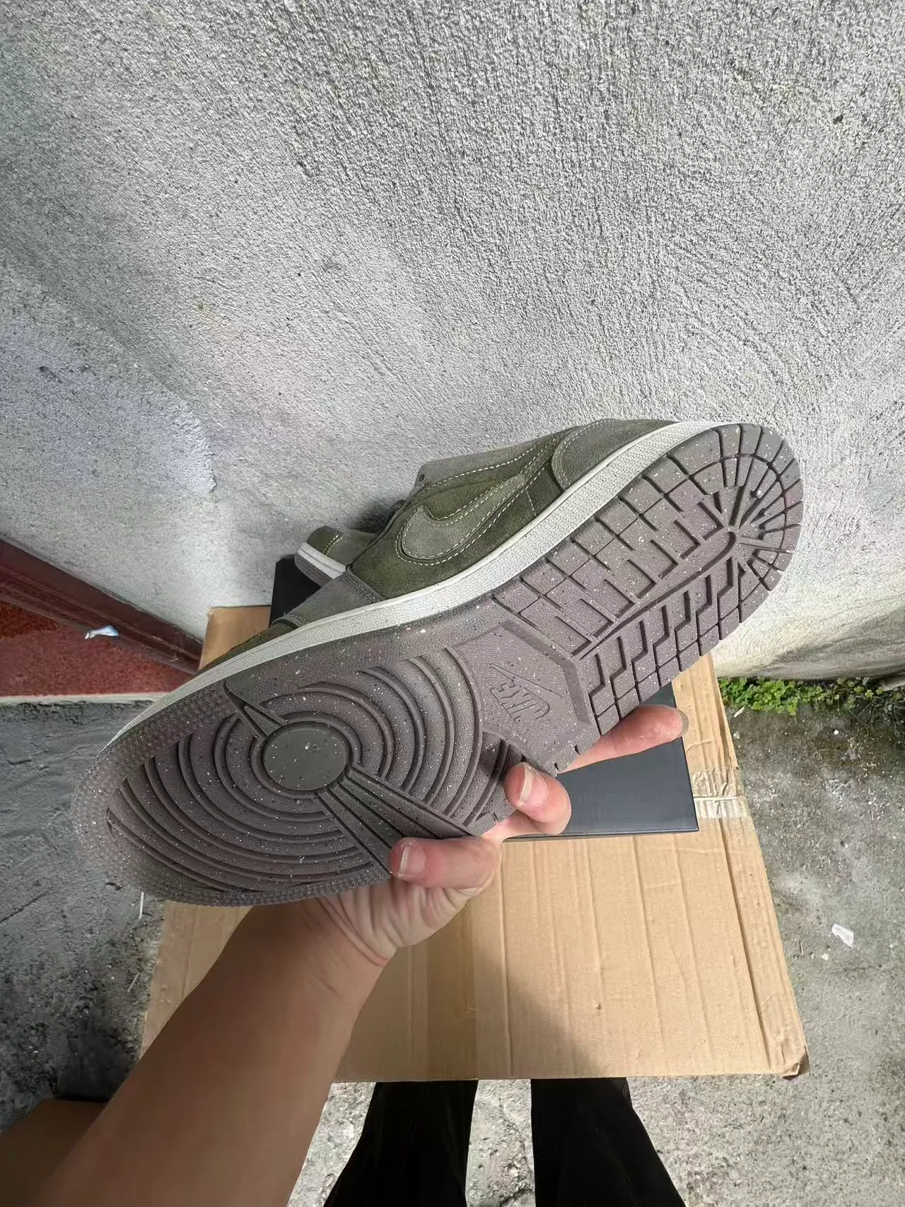 Nike Army Green White Olive Suede Contrast Stitching Lifestyle Sneakers 6