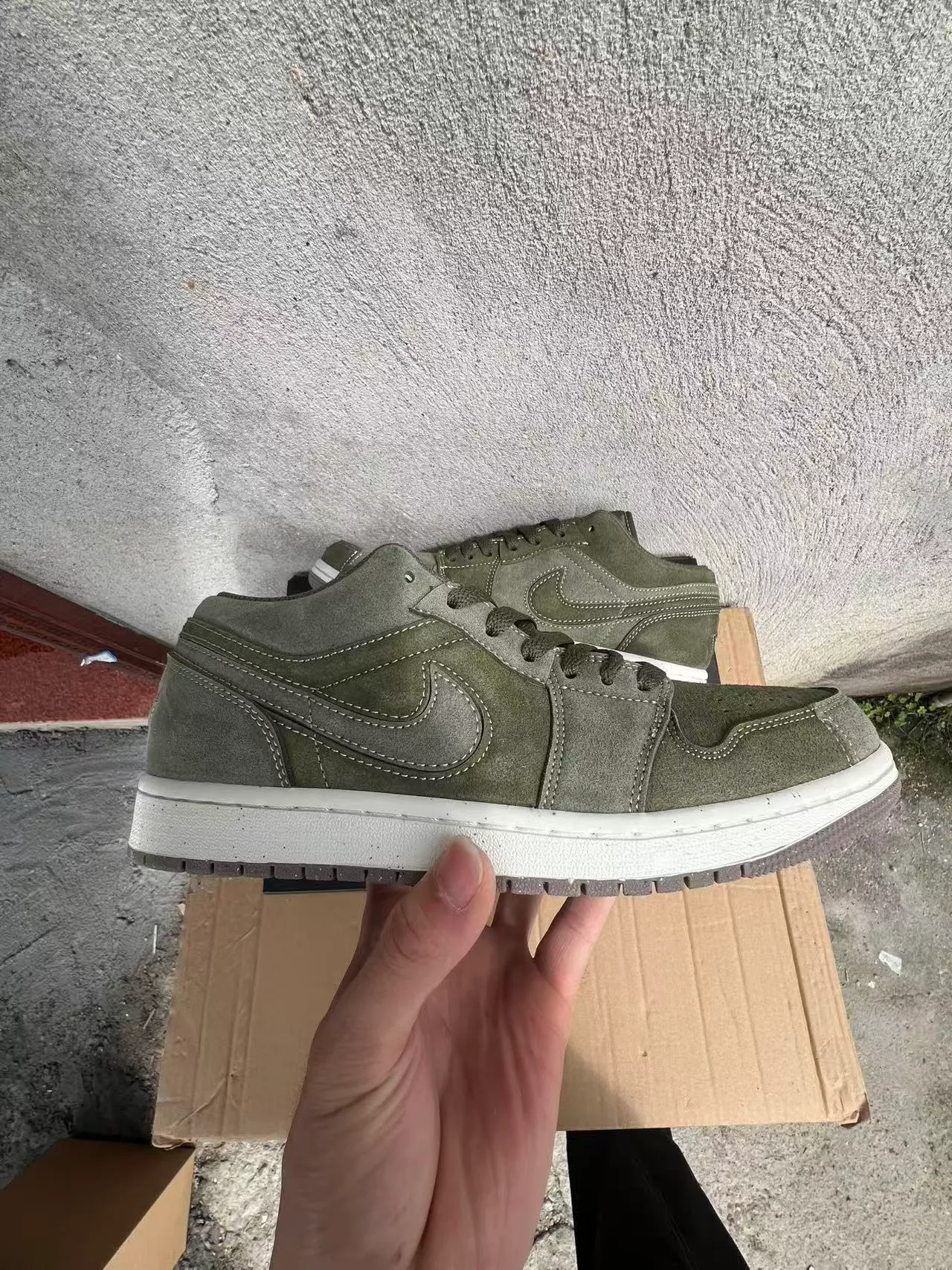 Nike Army Green White Olive Suede Contrast Stitching Lifestyle Sneakers 7