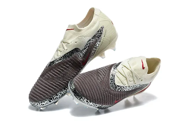 Nike Chaussures de football Beige Noir Upper Knit Overlay Imprimé Léopard Surface ferme 2