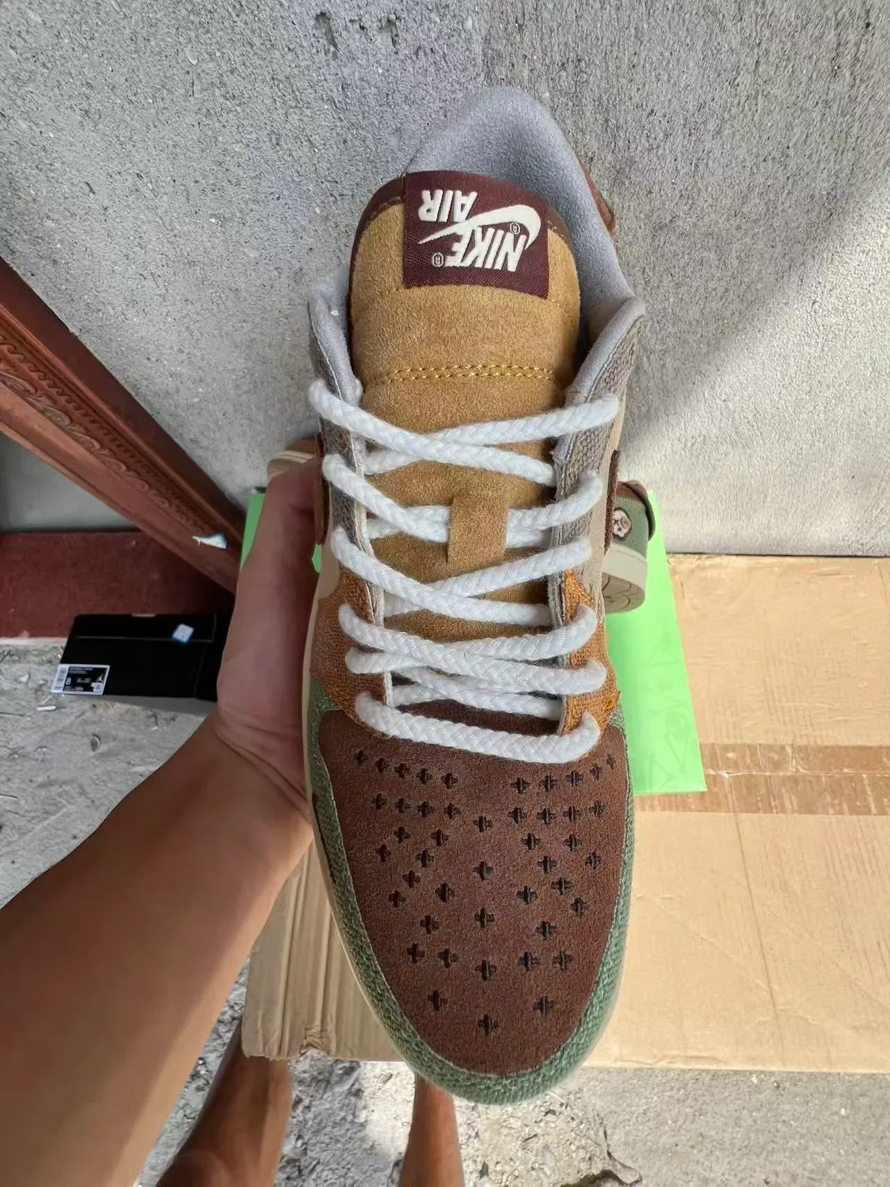 Nike Beige Brown Patchwork Construction Suede And Mesh Panels Sneakers 3