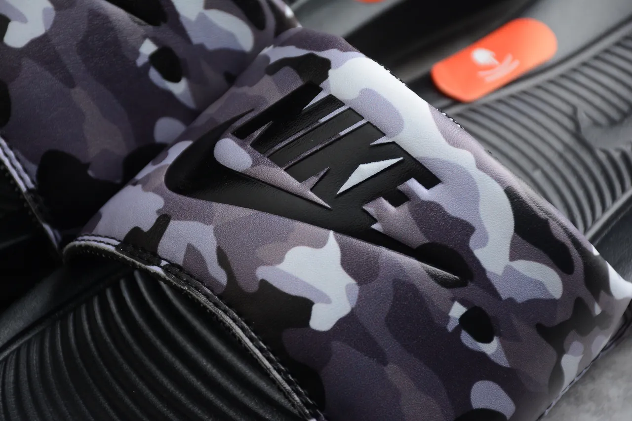 Nike Benassi JDI Camouflage Print Slipper 6