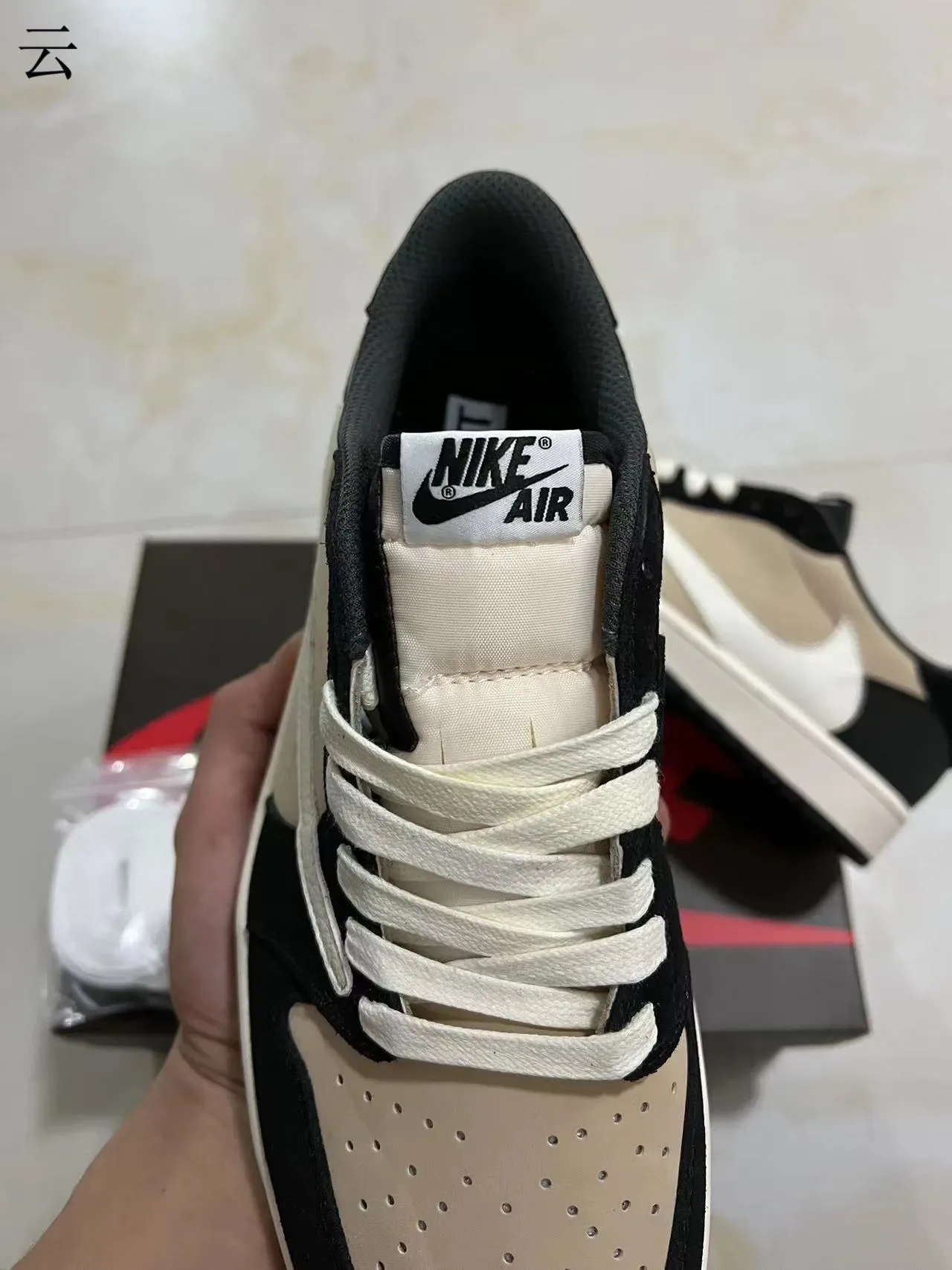 Nike Black Beige Low-Top Layered Panel Construction Lifestyle Sneakers 4