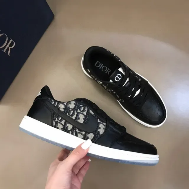 Nike Black Beige Low-Top Monogrammed Side Panel Lifestyle Sneakers 6