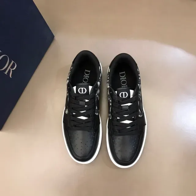 Nike Black Beige Low-Top Monogrammed Side Panel Lifestyle Sneakers 9