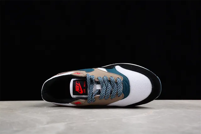 Nike Black Beige Low-Top Silhouette Layered Mixed-Material Upper Lifestyle Sneakers 9