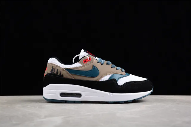 Nike Black Beige Low-Top Silhouette Layered Mixed-Material Upper Lifestyle Sneakers 11