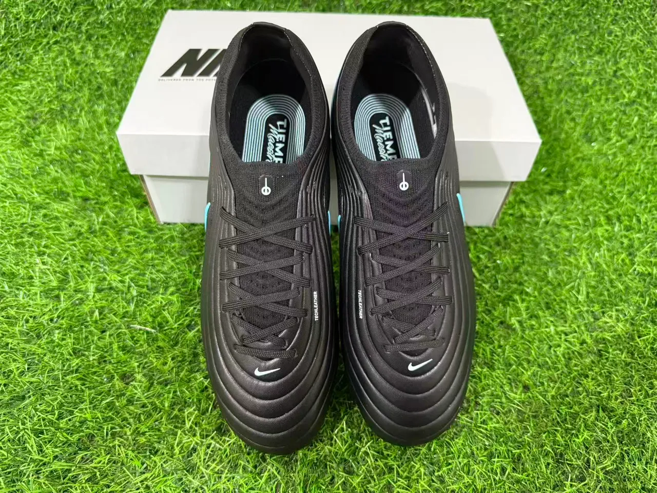 Nike Black Blue Ribbed Synthetic Upper Low-Cut Collar Firm-Ground Soccer Shoes 14