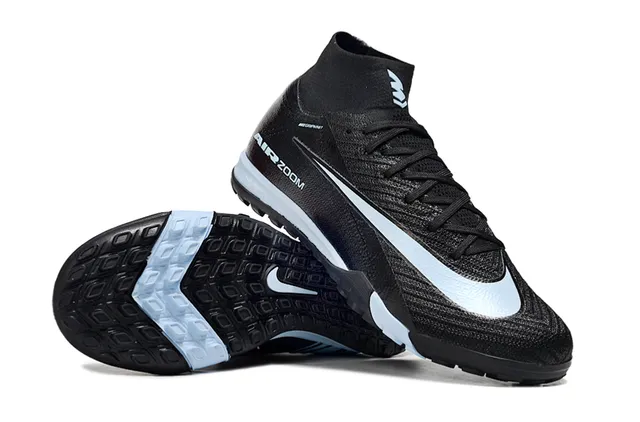 Nike Chaussures de Soccer Turf Noir et Bleu, Collet de Chaussette, Partie Supérieure en Tricot Texturé 2
