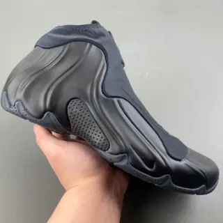 Nike Black Molded Foam Upper Integrated Sock Collar Lifestyle Sneakers