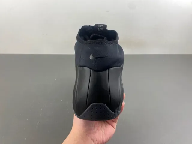 Nike Tênis Lifestyle Pretos com Upper de Espuma Moldada e Colar de Meia Integrado 4