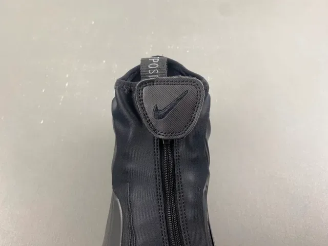 Nike Tênis Lifestyle Pretos com Upper de Espuma Moldada e Colar de Meia Integrado 6