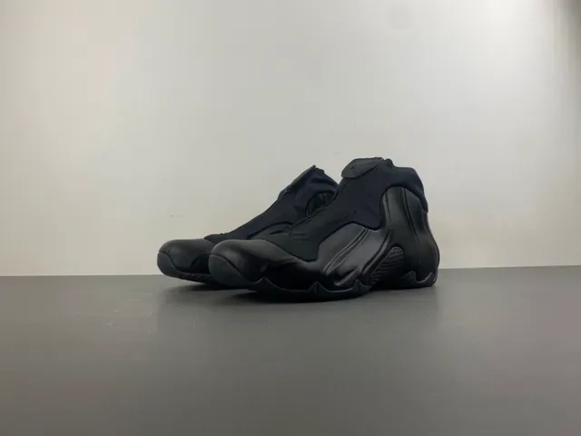 Nike Tênis Lifestyle Pretos com Upper de Espuma Moldada e Colar de Meia Integrado 8