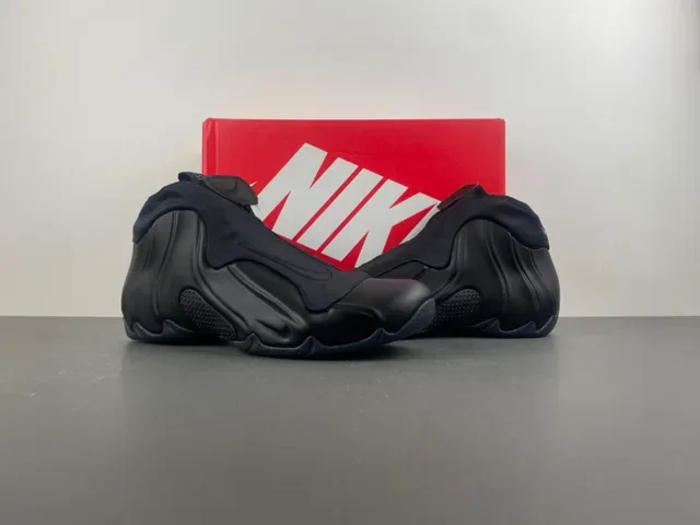 Nike Tênis Lifestyle Pretos com Upper de Espuma Moldada e Colar de Meia Integrado 11
