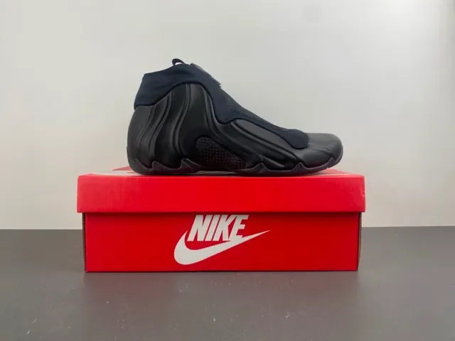Nike Tênis Lifestyle Pretos com Upper de Espuma Moldada e Colar de Meia Integrado 13