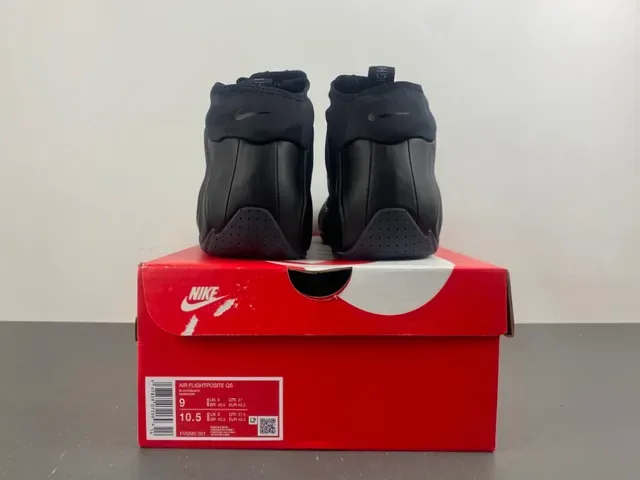 Nike Tênis Lifestyle Pretos com Upper de Espuma Moldada e Colar de Meia Integrado 15