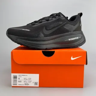 Nike काला मोनोक्रोम इंजीनियरिंग किट अपर रनिंग शूज