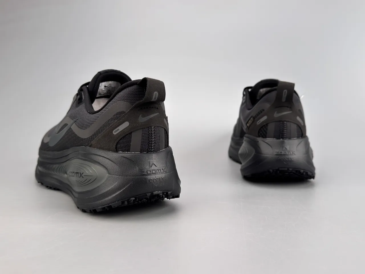 Nike Chaussures de Running Noir Monochrome Imperméables Tige GORE-TEX 8