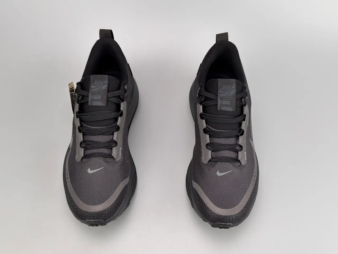 Nike Chaussures de Running Noir Monochrome Imperméables Tige GORE-TEX 9