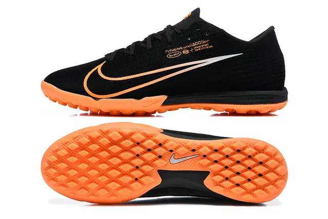 Nike Noir Orange Flyweave Tige tricotée ACC Marquage Chaussures de football intérieur 9